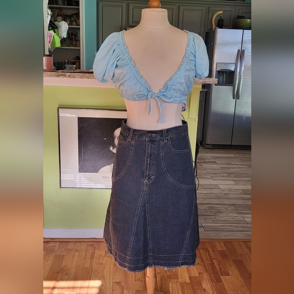 Fun Blanco Cotton Crop Top - Picture 4 of 5